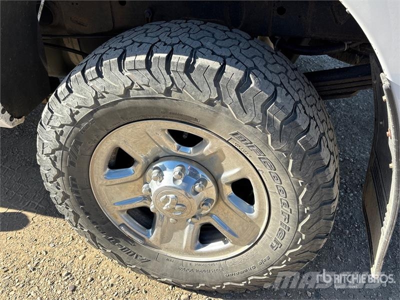 RAM 3500 4x4 Pickup Ostalo