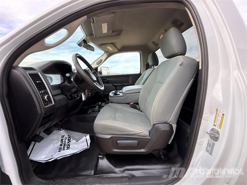 RAM 3500 4x4 Pickup Muu