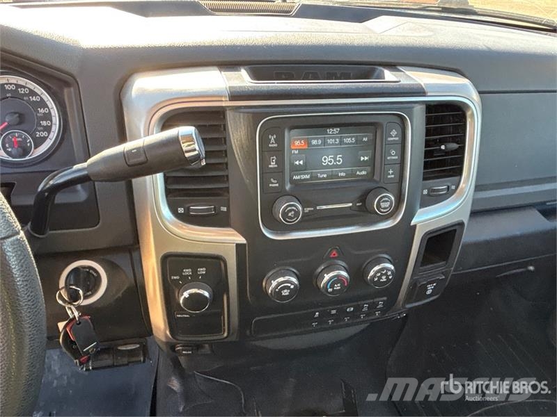 RAM 3500 4x4 Pickup Ostalo