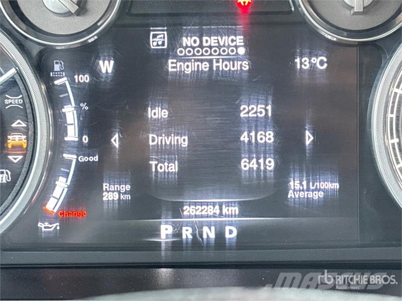 RAM 3500 Limited 4x4 Crew Cab Pickup Egyéb