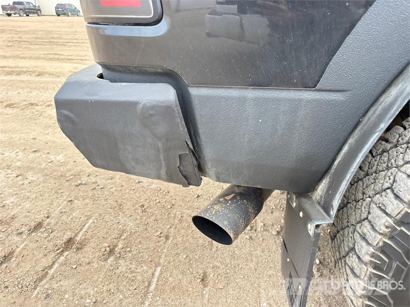 RAM 3500 Limited 4x4 Crew Cab Pickup Egyéb