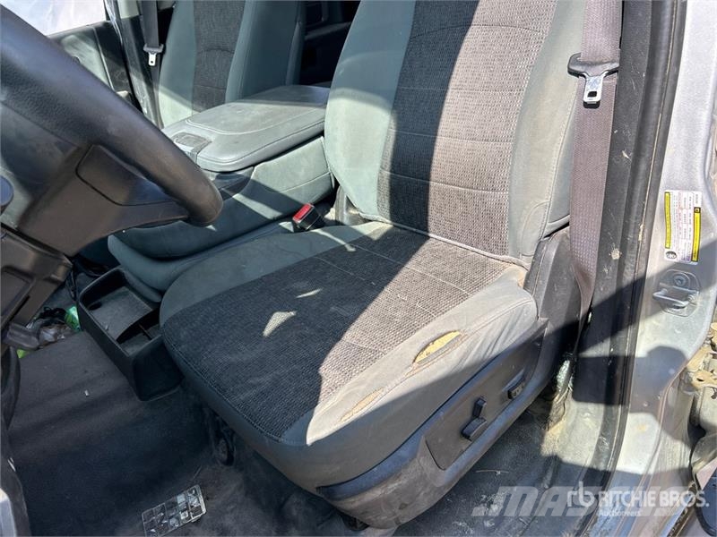 RAM 3500 SLT 4x4 Crew Cab Pickup Andere Transporter