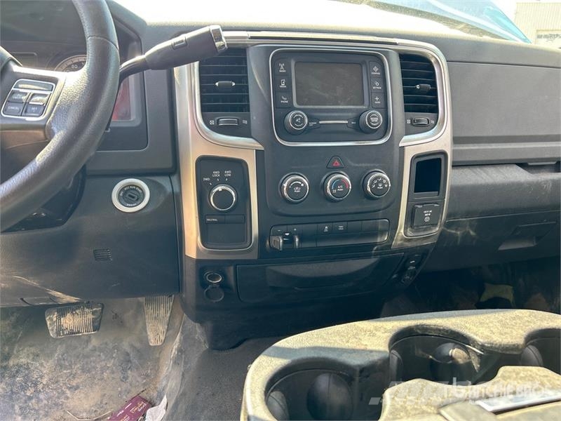RAM 3500 SLT 4x4 Crew Cab Pickup Andere Transporter