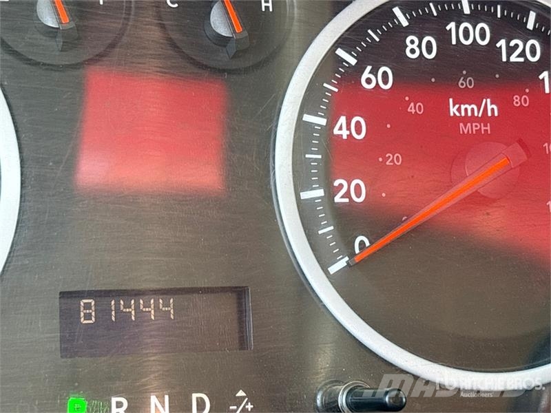 RAM 3500HD 플랫베드/드롭사이드 트럭