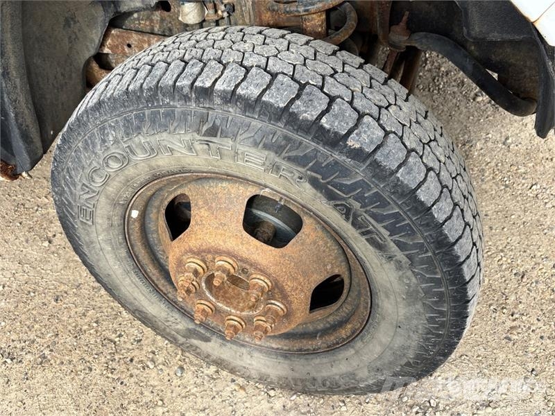 RAM 3500HD 4x4 Crew Cab Flatbed Truck (Inoperable) Madelautod