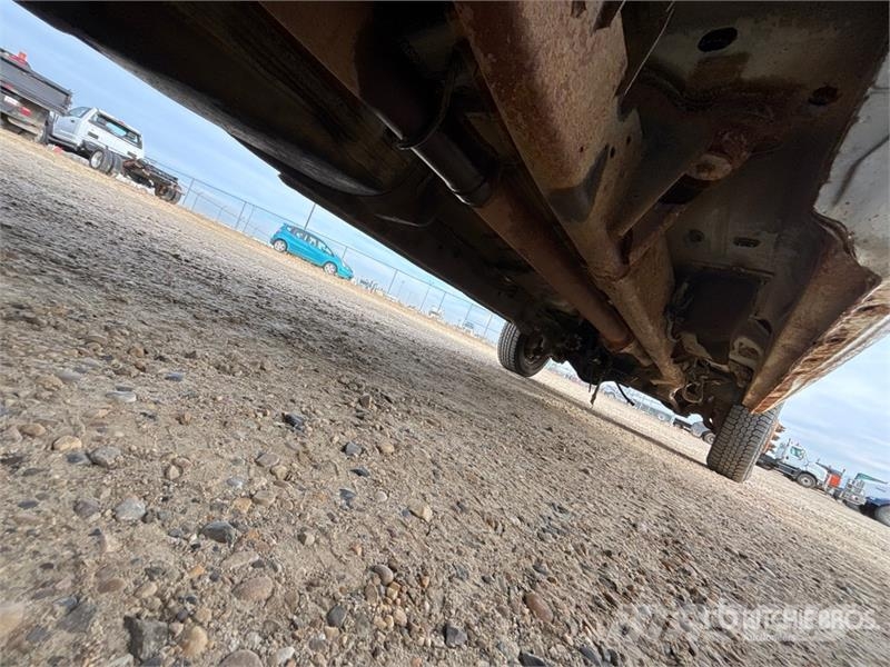 RAM 3500HD 4x4 Crew Cab Flatbed Truck (Inoperable) Madelautod