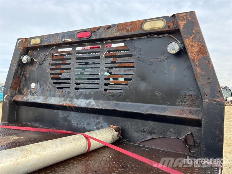 RAM 3500HD 4x4 Crew Cab Flatbed Truck (Inoperable) Madelautod