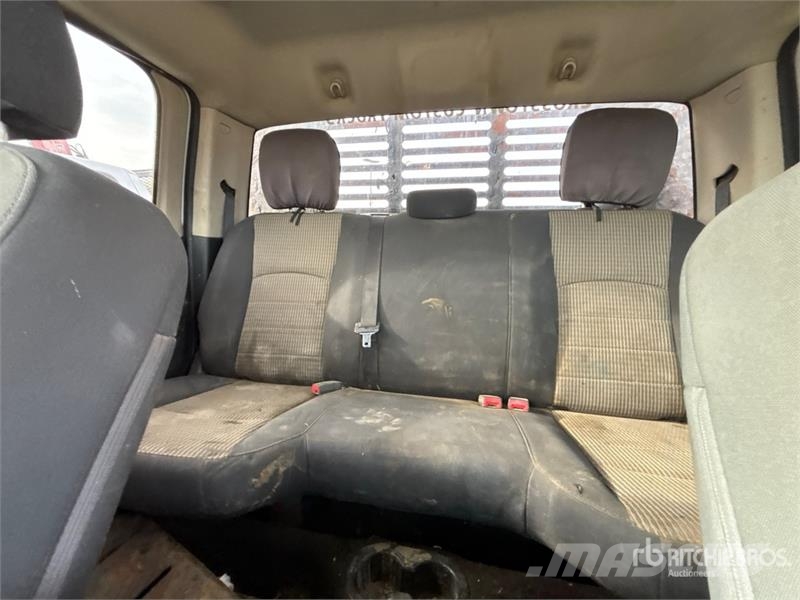 RAM 3500HD 4x4 Crew Cab Flatbed Truck (Inoperable) Madelautod