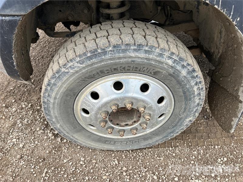 RAM 5500 Platós / Ponyvás teherautók