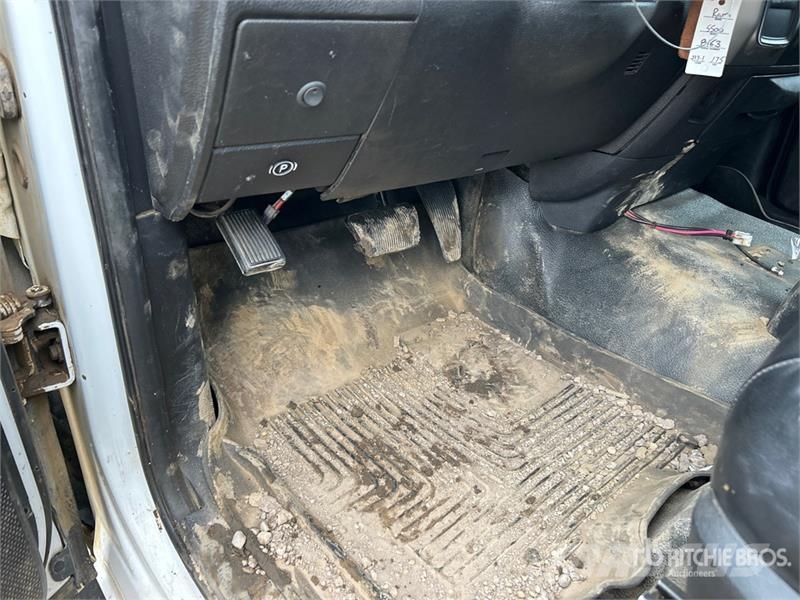 RAM 5500 Platós / Ponyvás teherautók