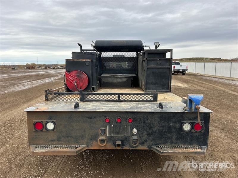 RAM 5500 Platós / Ponyvás teherautók