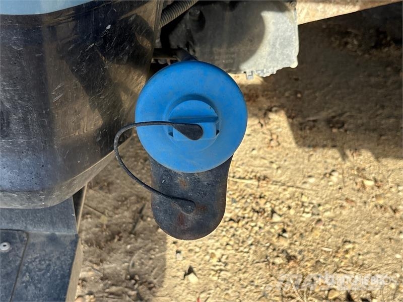 RAM 5500 Tovornjaki s kesonom/platojem