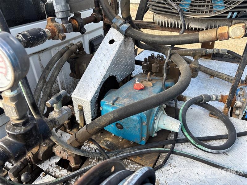RAM 5500 4000 L 4x4 Pressure Truck Andere Fahrzeuge