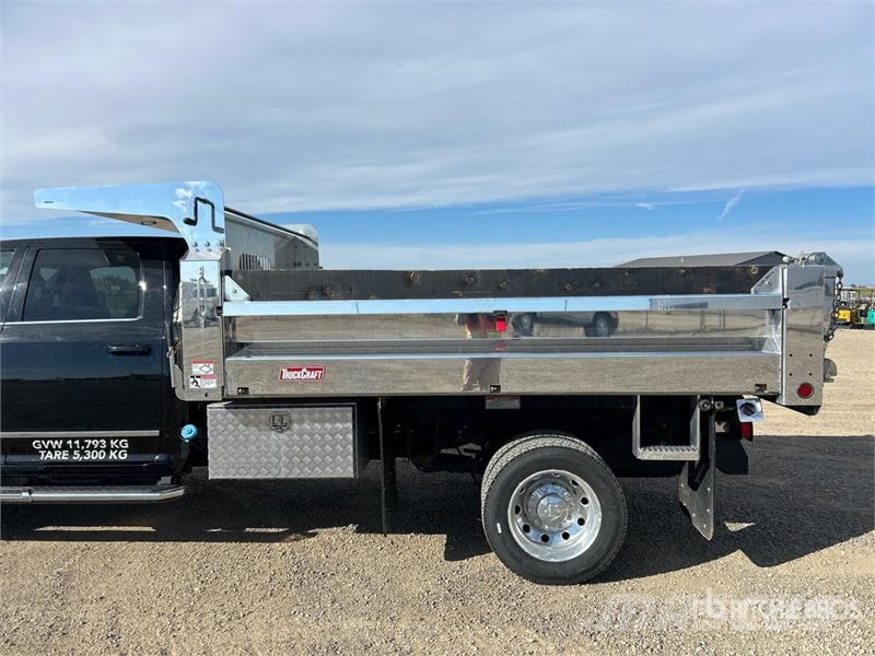RAM 5500 Limited 4x4 Crew Cab Dump Truck Savivarčių priekabų vilkikai