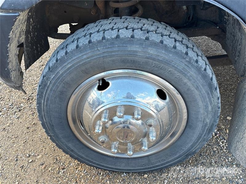 RAM 5500HD 4x4 Crew Cab Flatbed Truck شاحنات مسطحة/مفصلية الجوانب