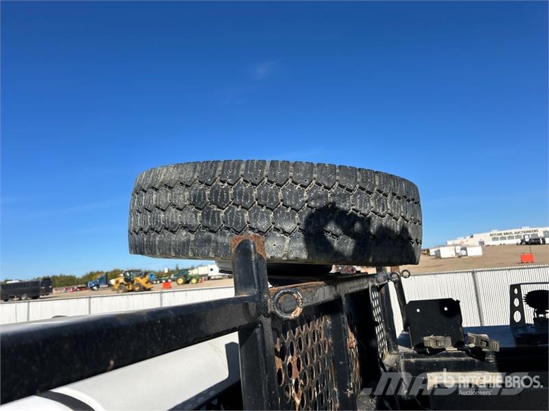 RAM Hiab 077ES4CLX 2800 kg Knuckle Boom on  Ram 5500 4 شاحنات الرافعات
