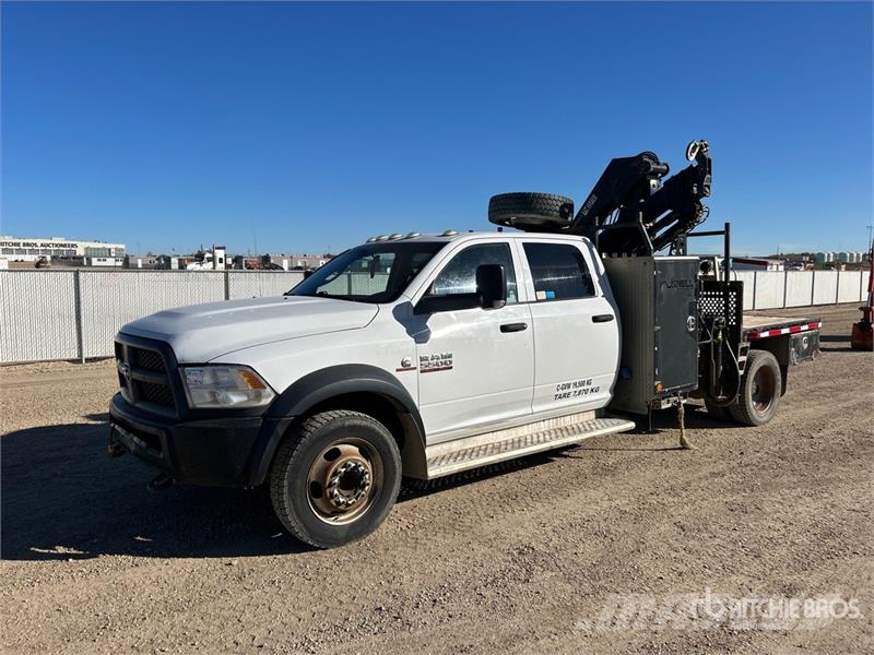 RAM Hiab 077ES4CLX 2800 kg Knuckle Boom on  Ram 5500 4 شاحنات الرافعات