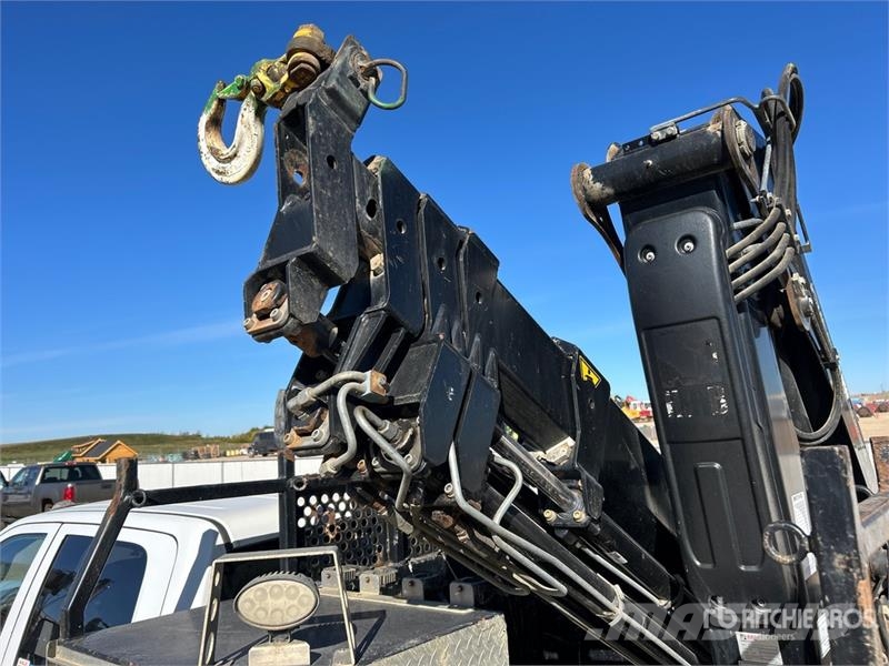 RAM Hiab 077ES4CLX 2800 kg Knuckle Boom on  Ram 5500 4 شاحنات الرافعات