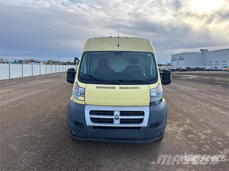 RAM ProMaster 3500 Cargo Van Dodávky