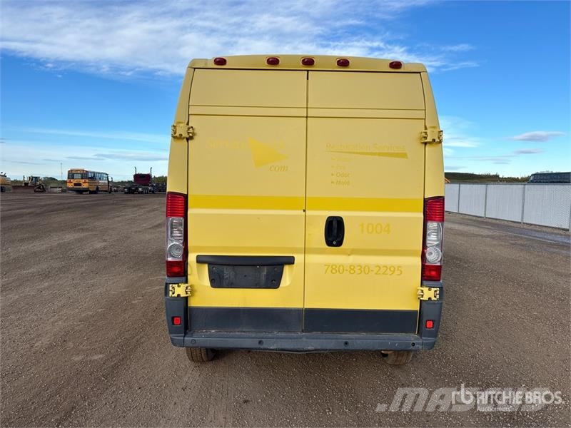 RAM ProMaster 3500 Cargo Van Dodávky