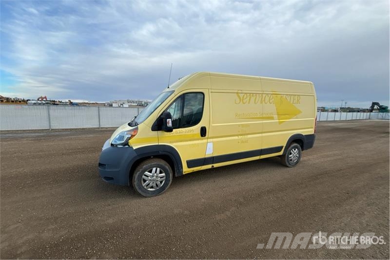 RAM ProMaster 3500 Cargo Van Dodávky