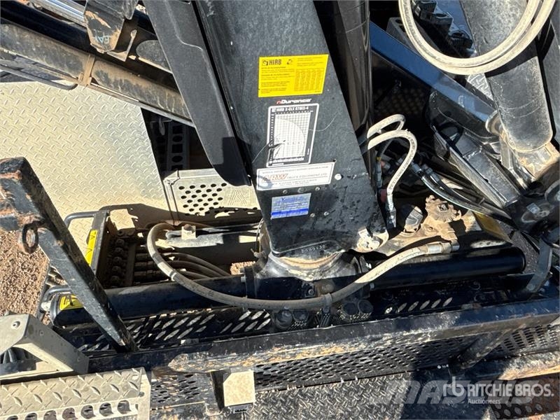 RAM XCLX078ES-4 2800 kg Knuckle Boom on Ram 5500 SLT 4 Camiones grúa