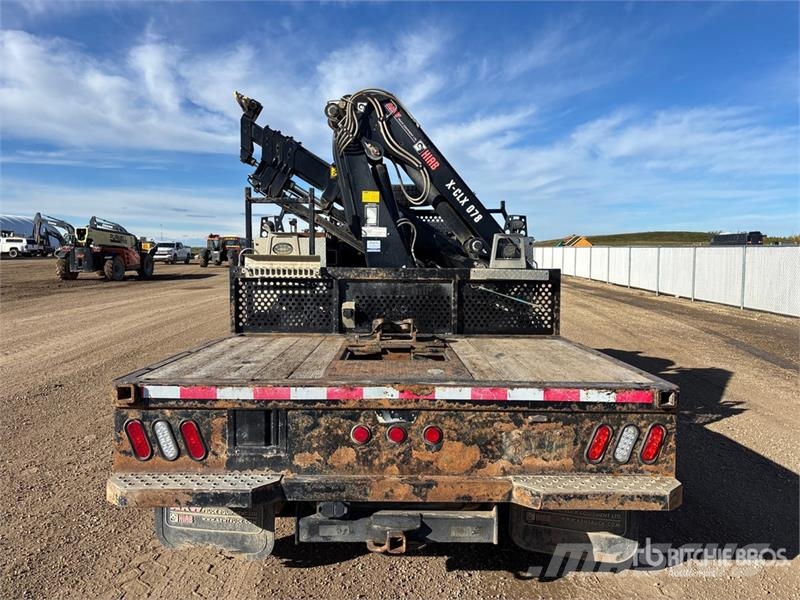 RAM XCLX078ES-4 2800 kg Knuckle Boom on Ram 5500 SLT 4 Camiones grúa