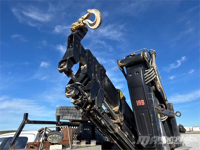 RAM XCLX078ES-4 2800 kg Knuckle Boom on Ram 5500 SLT 4 Camiones grúa