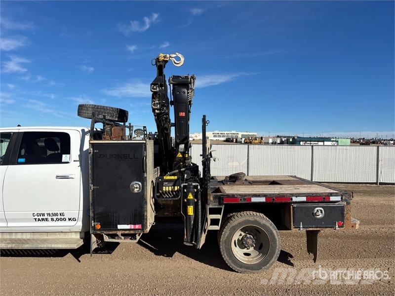 RAM XCLX078ES-4 2800 kg Knuckle Boom on Ram 5500 SLT 4 Camiones grúa