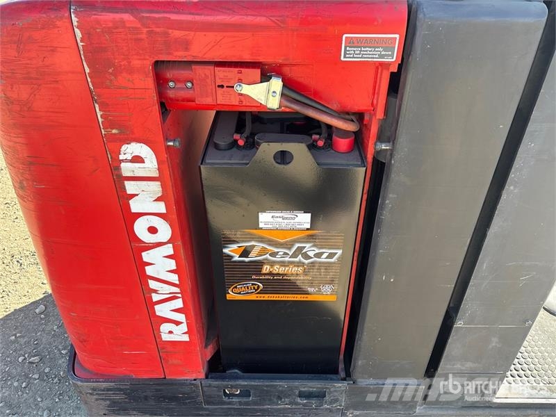 Raymond EASI-OPC30TT Middelsløftende plukketruck