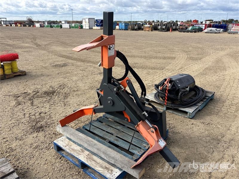 Raymond RMTG70 52 in Hydraulic Skid Steer Tire Grabber (Un Andre komponenter