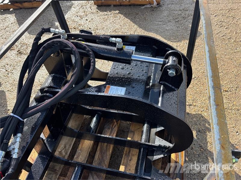 Raytree RMBG72 72 in Root Skid Steer Grapple (Unus Kourat