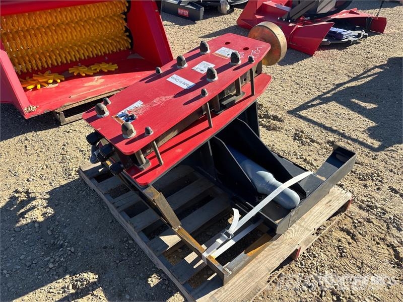 Raytree RMPP680 Skid Steer Post Driver (Unused) Fencing equipment