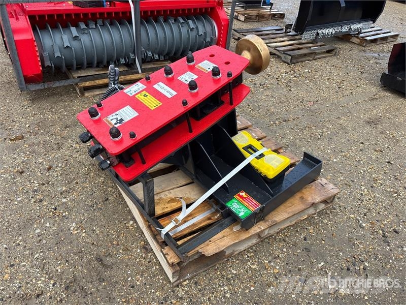 Raytree RMPP680 Skid Steer Post Driver (Unused) Fencing equipment