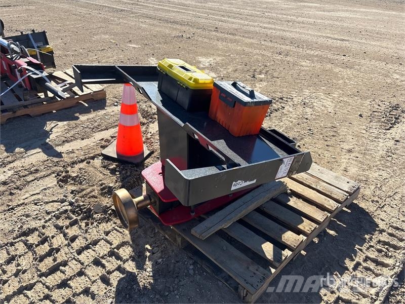  Raytree RMPP680 Skid Steer Post Driver (Unused) Equipos de vallado