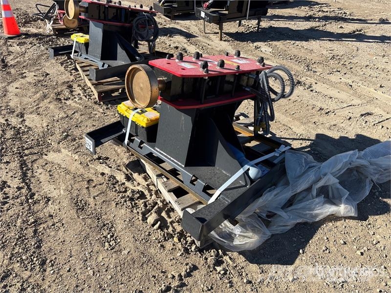  Raytree RMPP680 Skid Steer Post Driver (Unused) Equipos de vallado