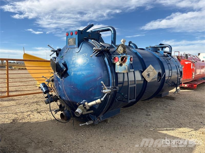 Rebel Approx. 18 feet long Vacuum System Установки для буріння свердловин