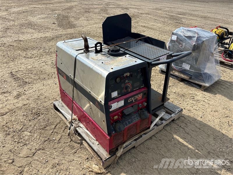 Red-D-Arc GX300 Engine Driven Welder Aparati za zavarivanje