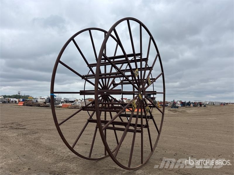 Reel Stand Комунални съоражения