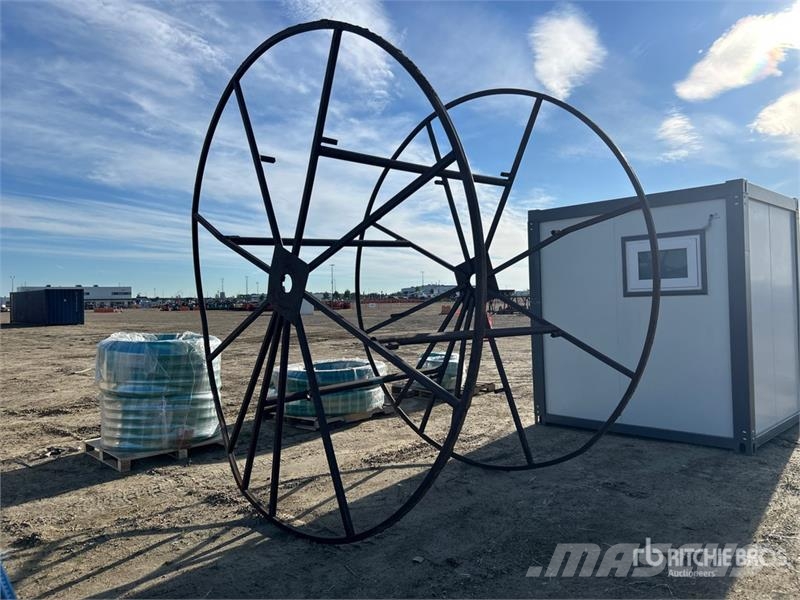 Reel Stand Комунални съоражения