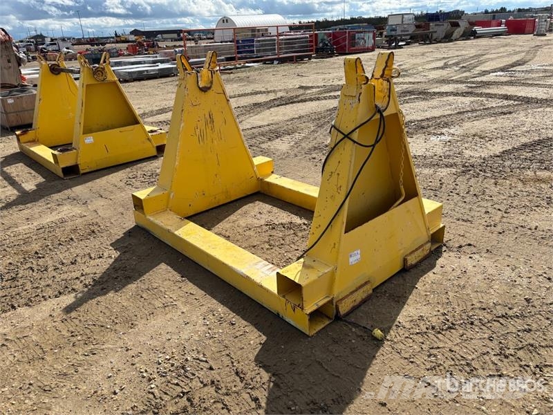 Reel Stand Комунални съоражения