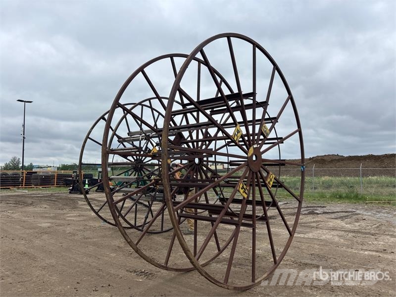 Reel Stand Комунални съоражения