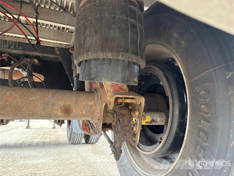 Reitnouer 48 ft T/A Spread Axle Curtain Side Trailer Curtainsideranhänger