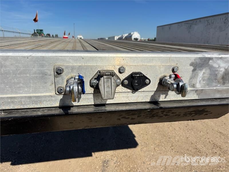 Reitnouer 48 ft T/A Spread Axle Flatbed Trailer Lavaperävaunut