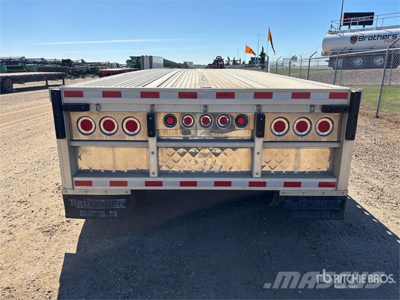 Reitnouer 48 ft T/A Spread Axle Flatbed Trailer Lavaperävaunut