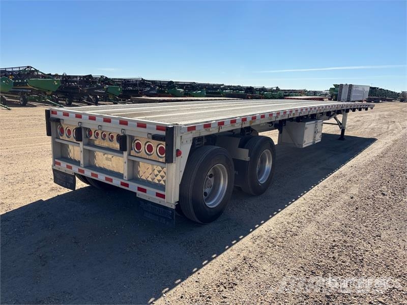 Reitnouer 48 ft T/A Spread Axle Flatbed Trailer Lavaperävaunut