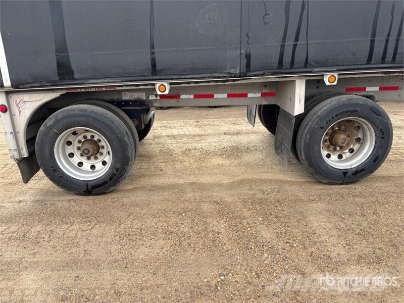 Reitnouer 48 ft T/A Spread Axle Curtain Side Trailer Curtainsideranhänger