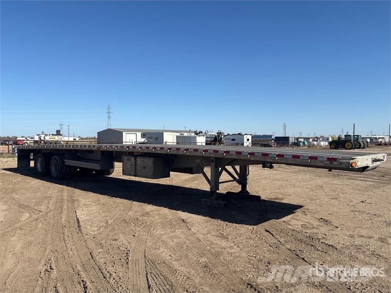 Reitnouer CK90 53 ft T/A Spread Axle Flatbed Trailer Vlakke laadvloer