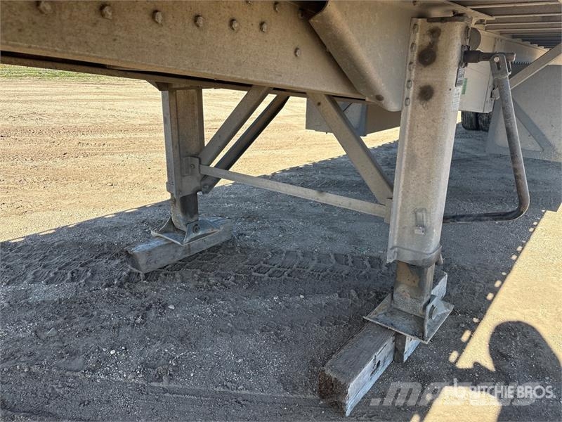 Reitnouer CK90 53 ft T/A Spread Axle Flatbed Trailer Vlakke laadvloer