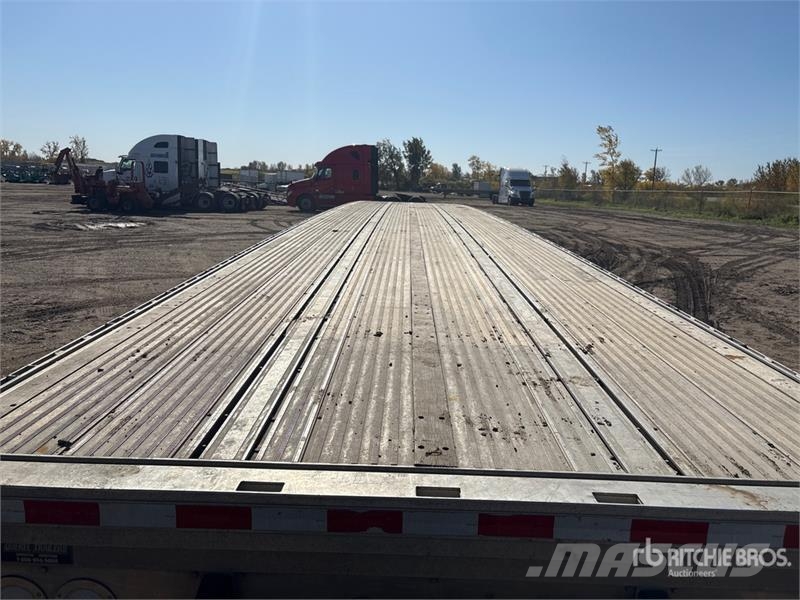 Reitnouer CK90 53 ft T/A Spread Axle Flatbed Trailer Vlakke laadvloer